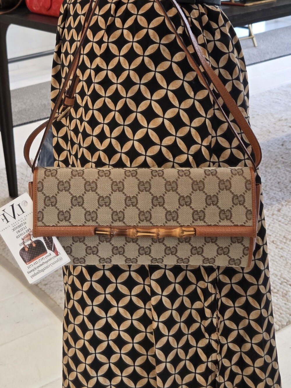 Gucci bamboo 4 Way Clutch, Long Shoulder, Cross Body, Short Shoulder- Vintage